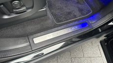 Land Rover Discovery 3.0 D350 Dynamic SE 5dr Auto Diesel Station Wagon